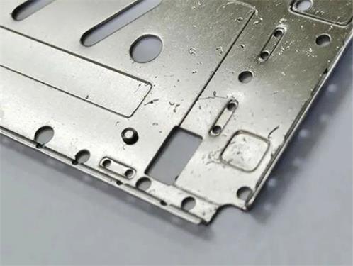 碳?xì)淝逑磩灰粯拥娘L(fēng)采