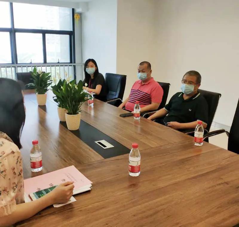 黨工委副書記、管委會副主任黃晨光一行領導蒞臨我司視察走訪(圖2)